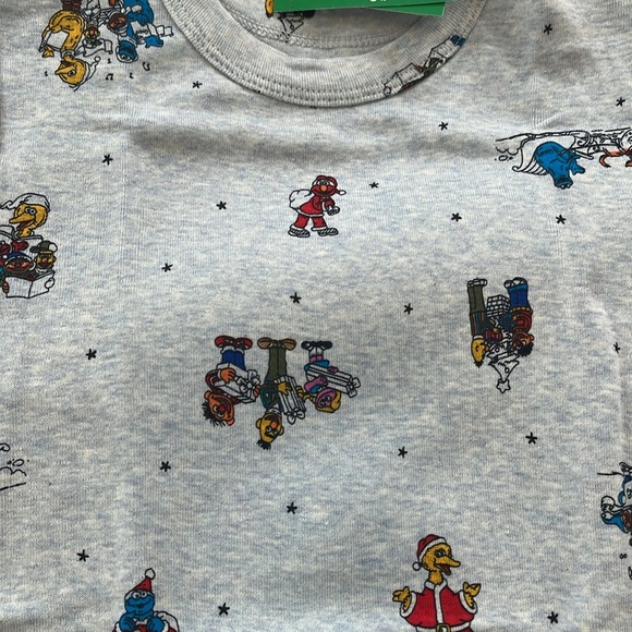 BabyGap Sesame Street organic cotton holiday pajamas - Picture 4 of 9